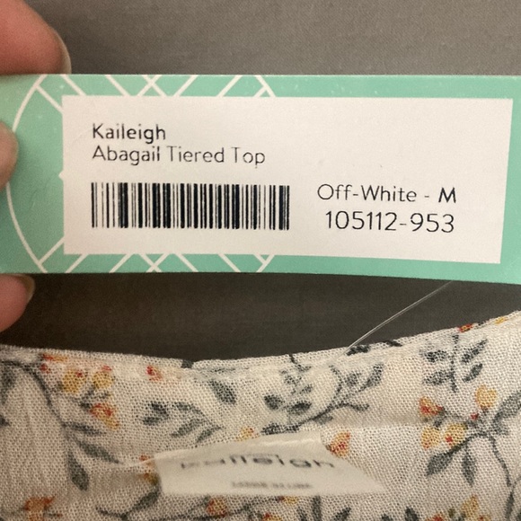 Kaileigh- Abigail Tiered Top - Picture 4 of 4